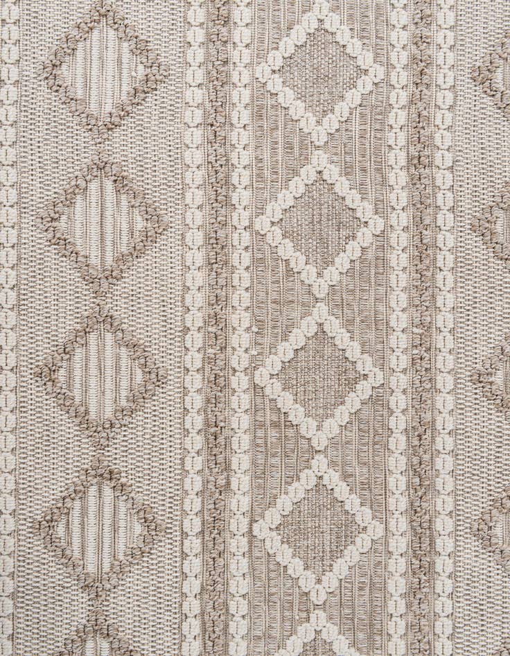 Detail image of  5' 3 x 7' 4  Washable Trellis Textured Indoor / Outdoor Rug