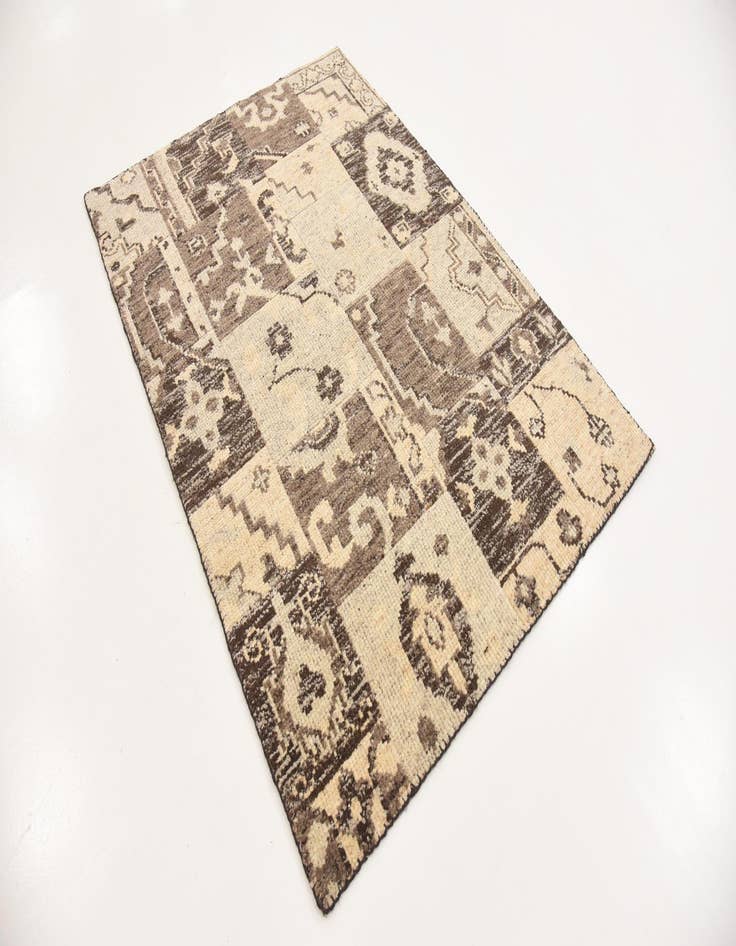 Detail image of  4' x 5' 8  Hand Knotted Patchwork Wool Rug