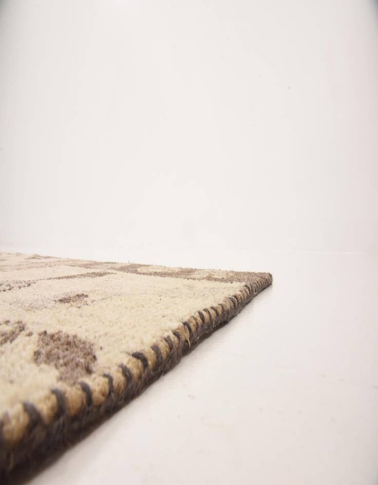 Detail image of 8' 2 x 9' 7 Hand Knotted Patchwork Wool Rug