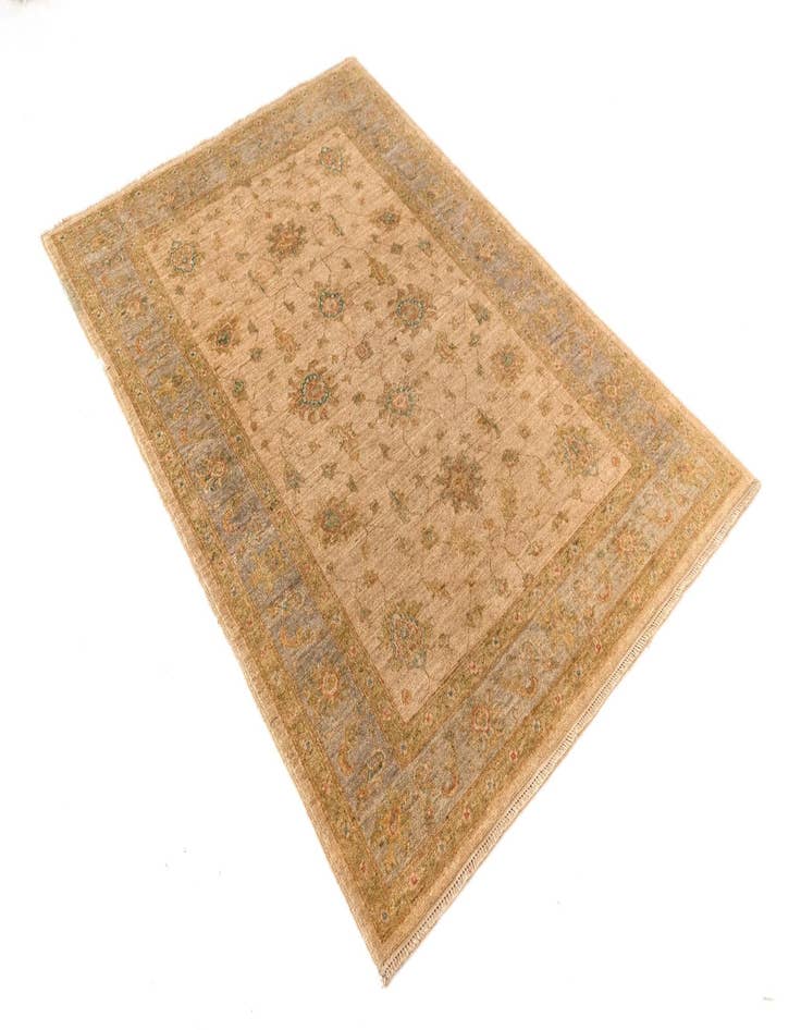 Detail image of  4' x 5' 9 Peshawar Ziegler Wool Rug