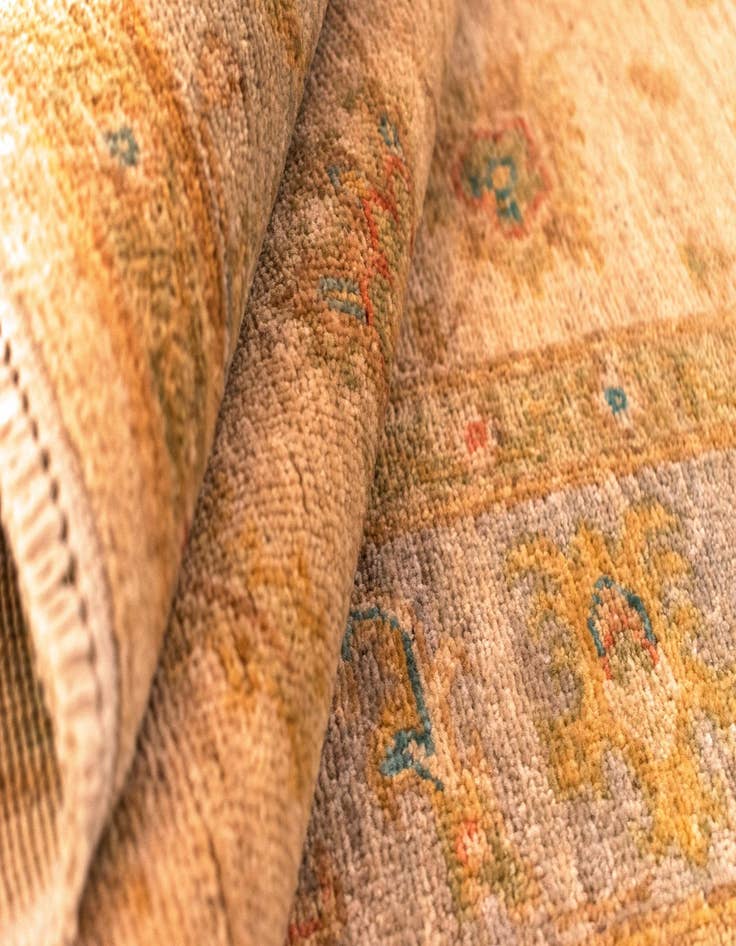Detail image of  4' x 5' 9 Peshawar Ziegler Wool Rug