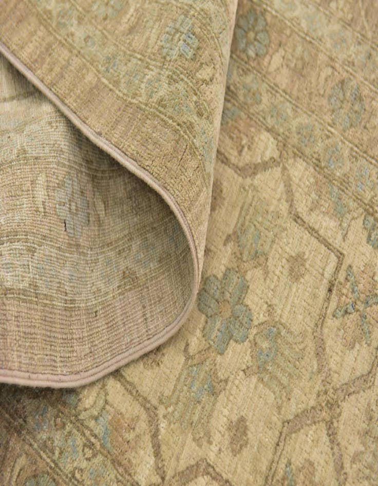 Detail image of  9' 2 x 12' 4 Peshawar Ziegler Rug