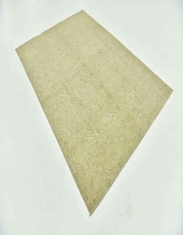 Detail image of  5' 7 x 7' 9  Hand Knotted Peshawar Ziegler Wool Rug