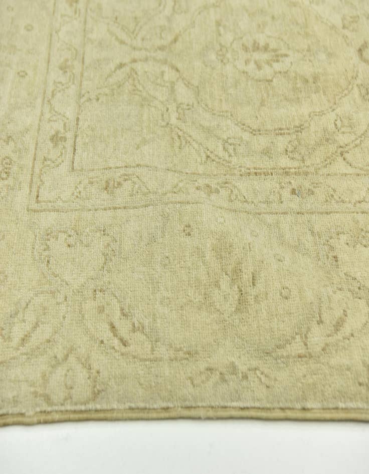 Detail image of  5' 7 x 7' 9  Hand Knotted Peshawar Ziegler Wool Rug