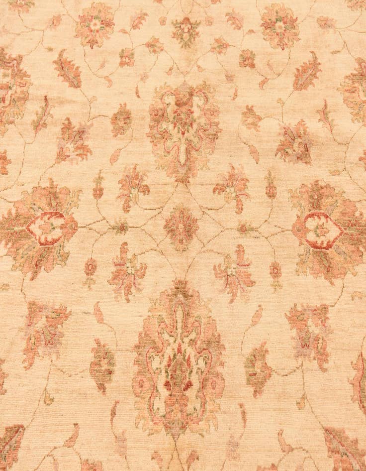 Detail image of  9' 10 x 13'  Hand Knotted Peshawar Ziegler Rug