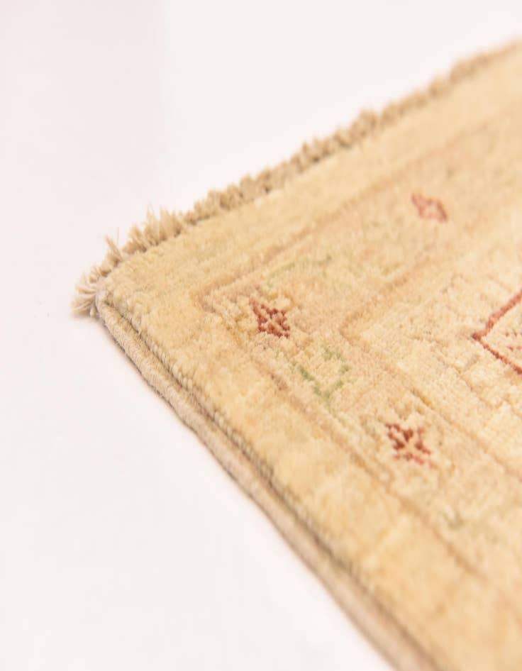 Detail image of  5' 8 x 8'  Hand Knotted Peshawar Ziegler Rug