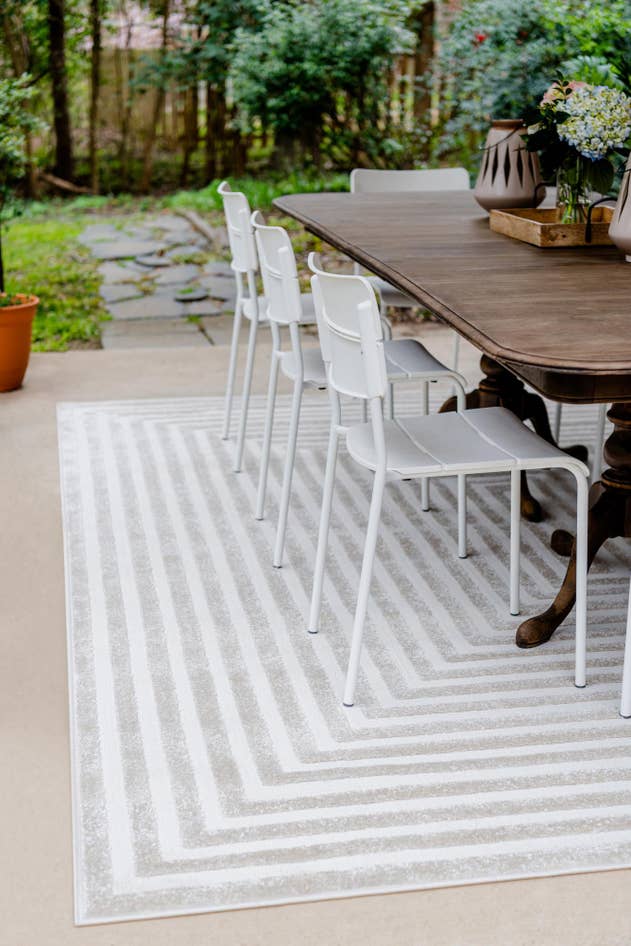 3' x 5' Washable Sabrina Soto Indoor / Outdoor Rug