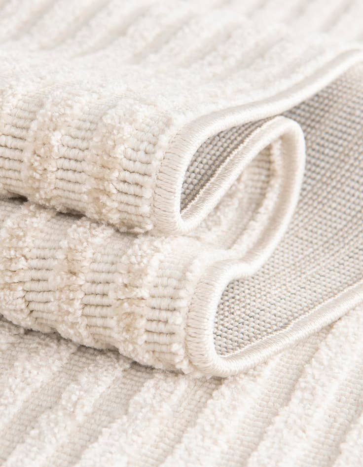 Detail image of  4' x 6'  Washable Sabrina Soto Prescott Indoor / Outdoor Rug