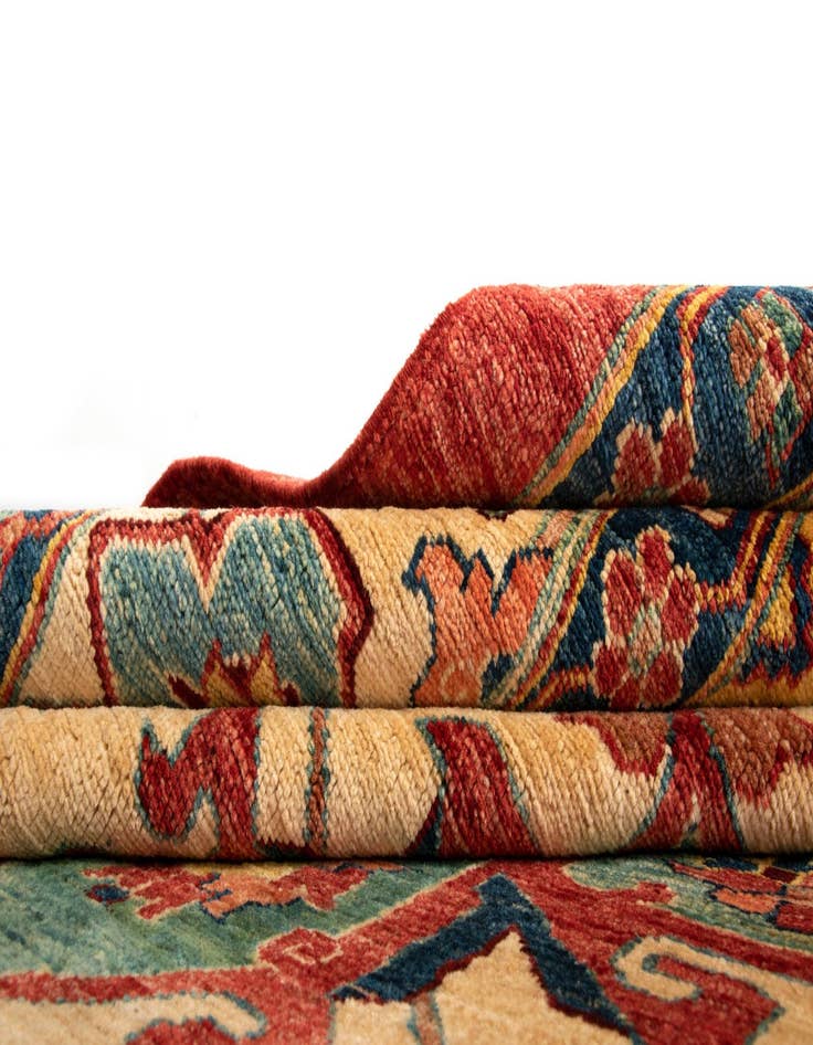 Detail image of  7' 4 x 10' 1 Sara Wool Rug