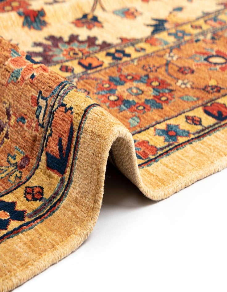 Detail image of  8' 1 x 10' 9 Sara Wool Rug