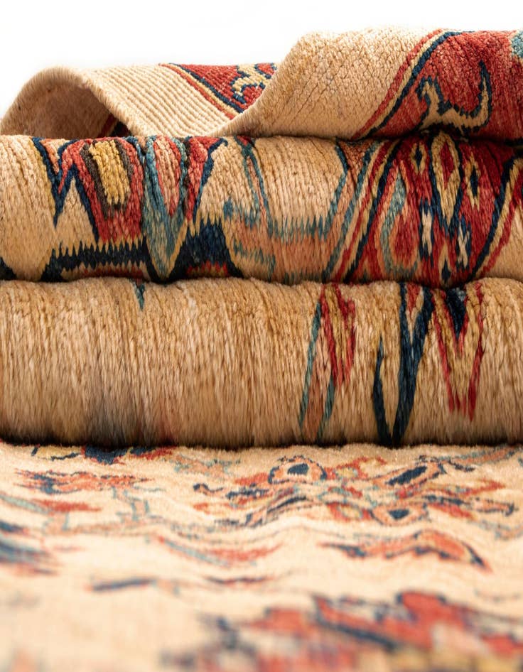 Detail image of  8' x 10' 8 Sara Wool Rug