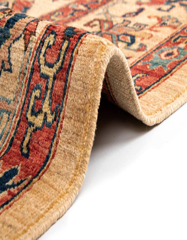 Detail image of  8' x 10' 8 Sara Wool Rug