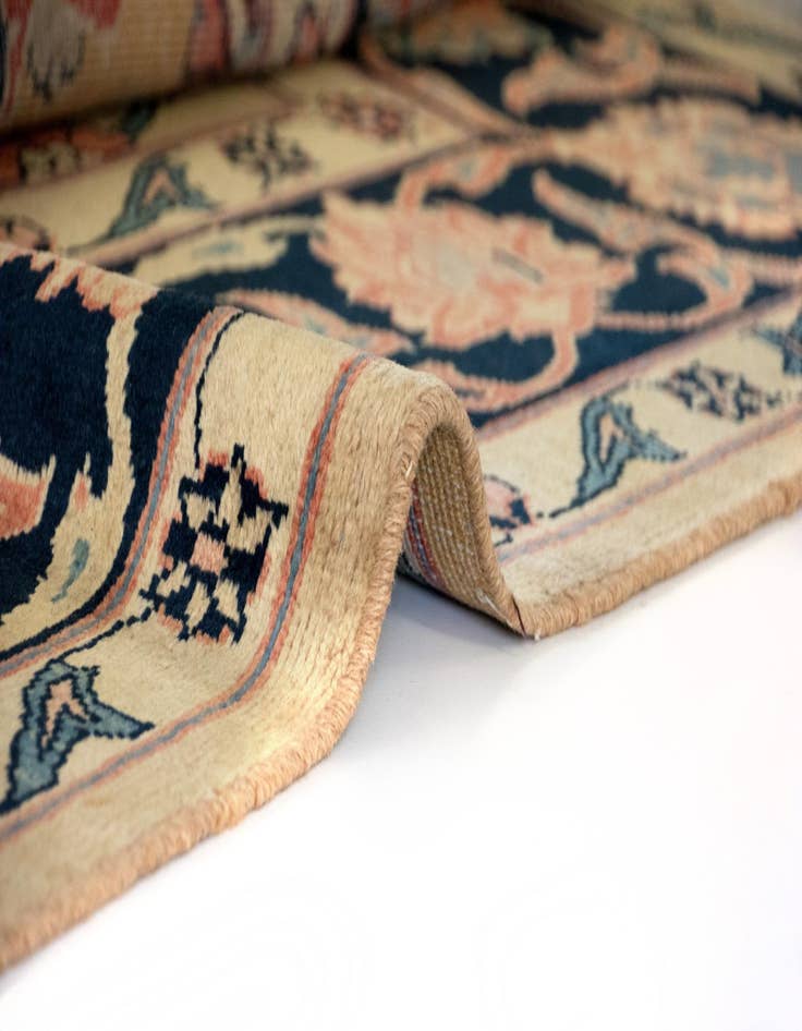 Detail image of  6' 10 x 9' 10  Hand Knotted Sarough Persian Wool Rug