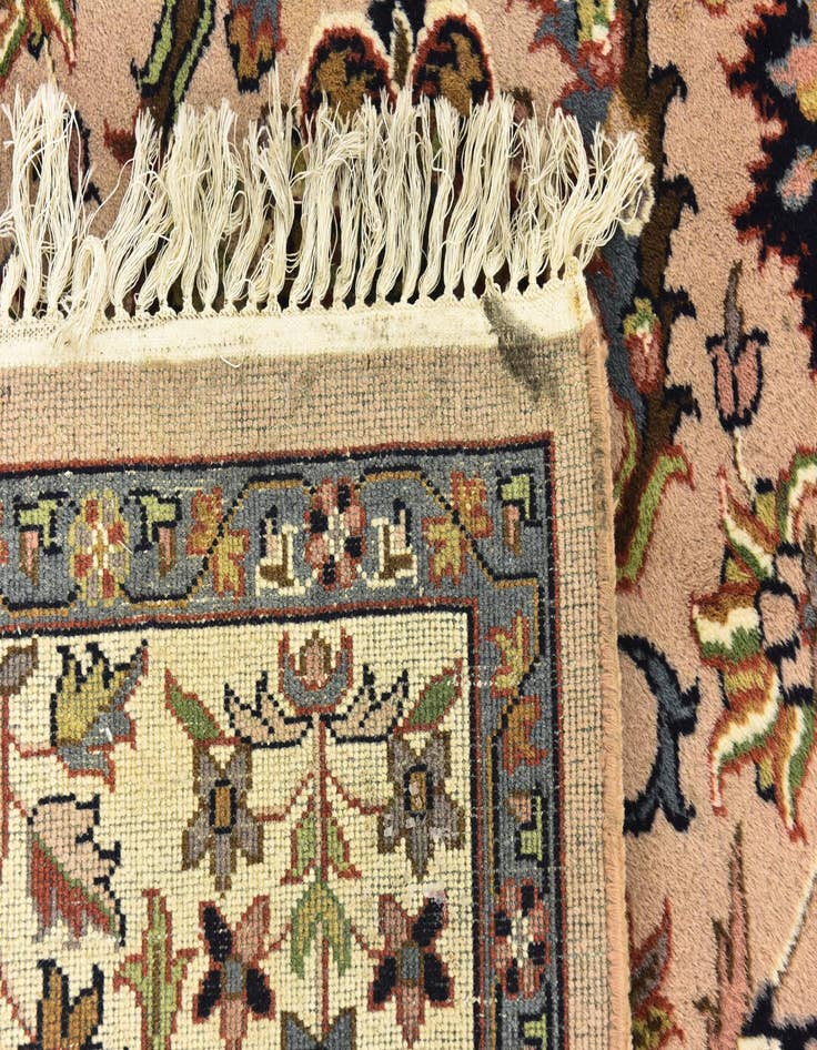 Detail image of  6' 6 x 10' 2  Hand Knotted Sarough Wool Rug