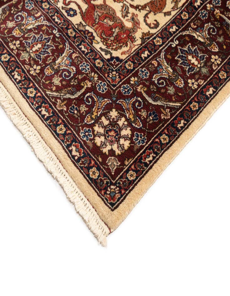 Detail image of  7' 9 x 11' 3 Sarouk Wool Rug