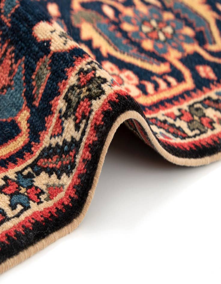 Detail image of  6' 8 x 9' 8  Hand Knotted Schirwan Rug