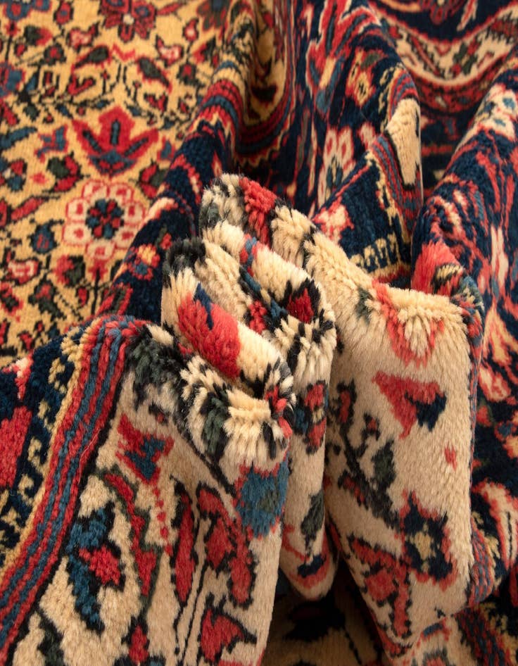 Detail image of  6' 8 x 9' 8  Hand Knotted Schirwan Rug