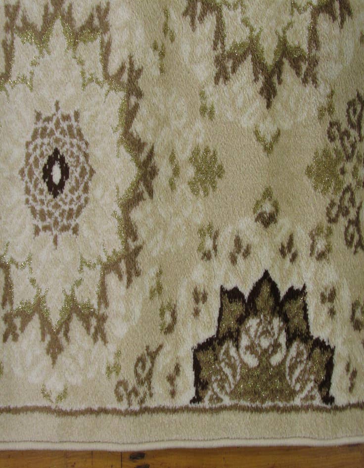 Detail image of  5' x 7' 2 Shahmir Rug