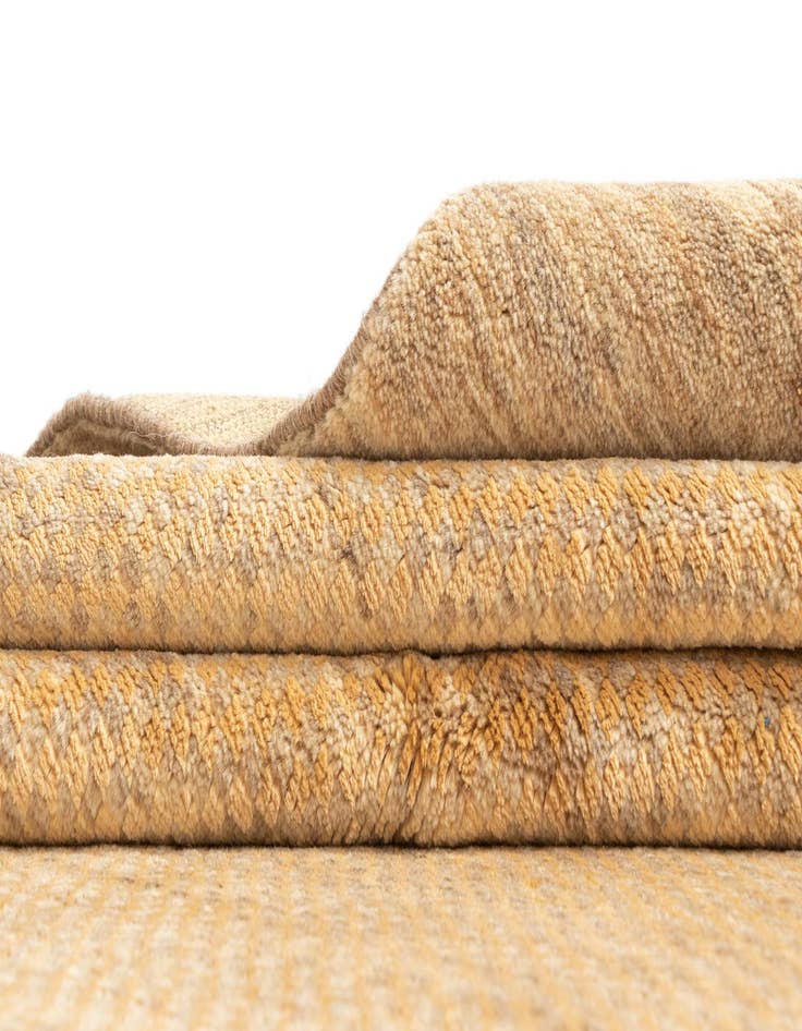 Detail image of  4' 8 x 6' 6 Shayan Wool Rug