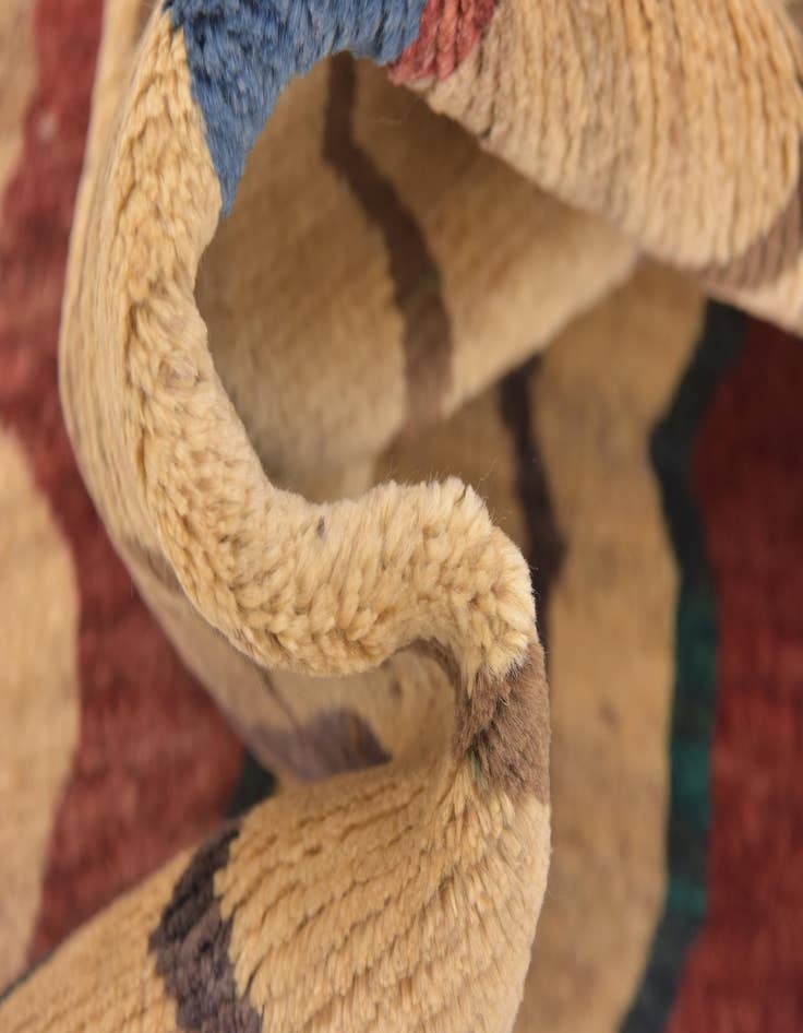 Detail image of  4' x 5' 6  Hand Knotted Shiraz-Gabbeh Persian Wool Rug