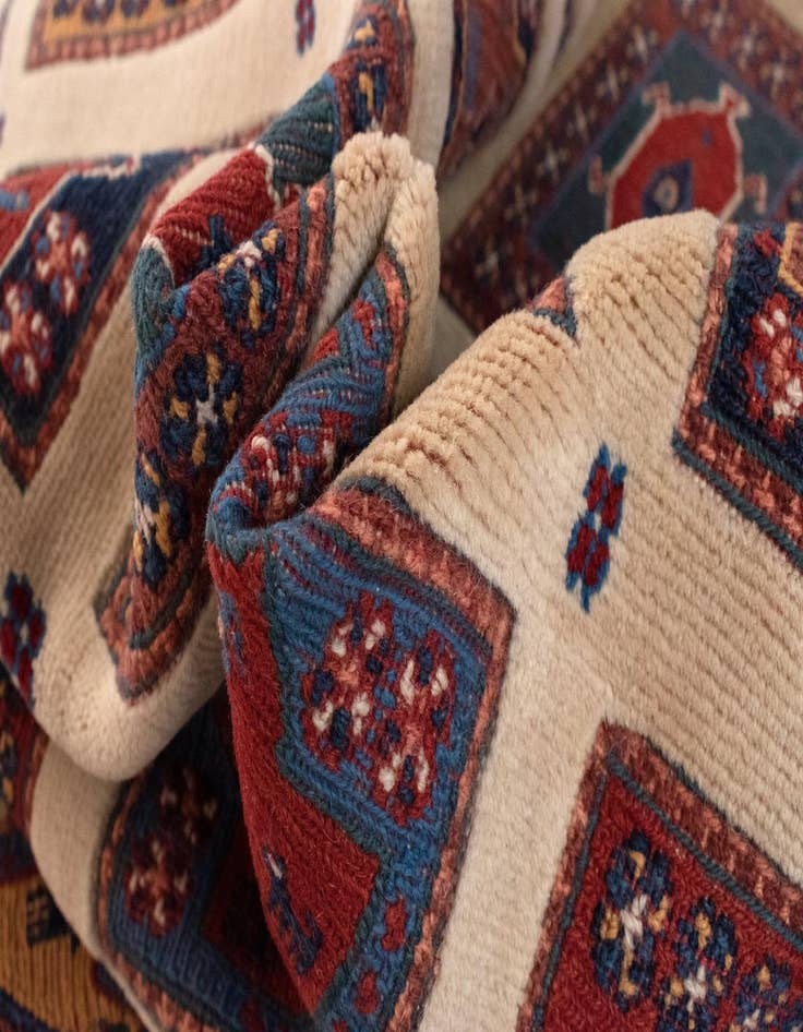 Detail image of 3' 5 x 5' 2 Sumak Kilim Rug