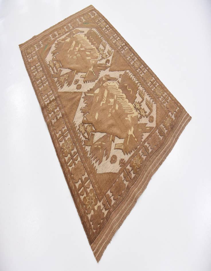 Detail image of  4' 3 x 6' 6  Hand Woven Sumak Wool Rug