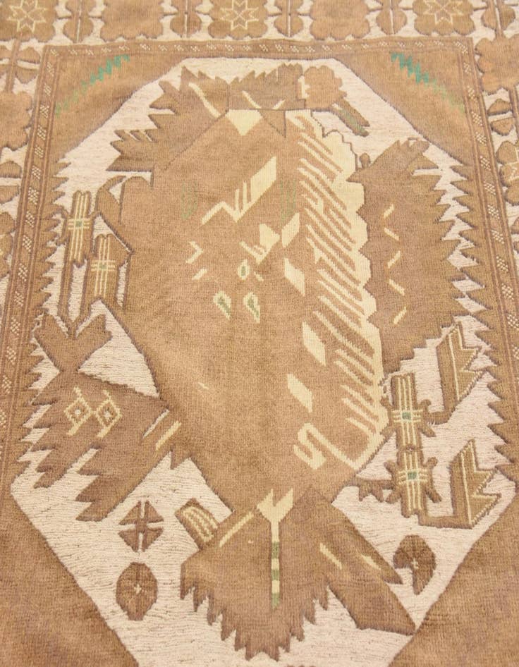 Detail image of  4' 3 x 6' 6  Hand Woven Sumak Wool Rug