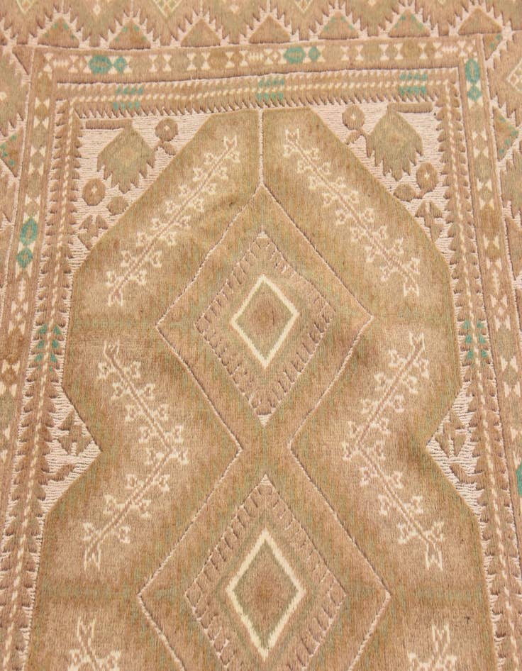 Detail image of  4' 3 x 5' 7  Hand Woven Sumak Wool Rug