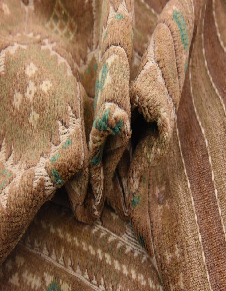 Detail image of  4' 3 x 5' 7  Hand Woven Sumak Wool Rug