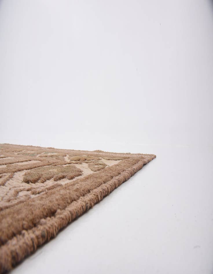 Detail image of  4' x 6'  Hand Woven Sumak Wool Rug