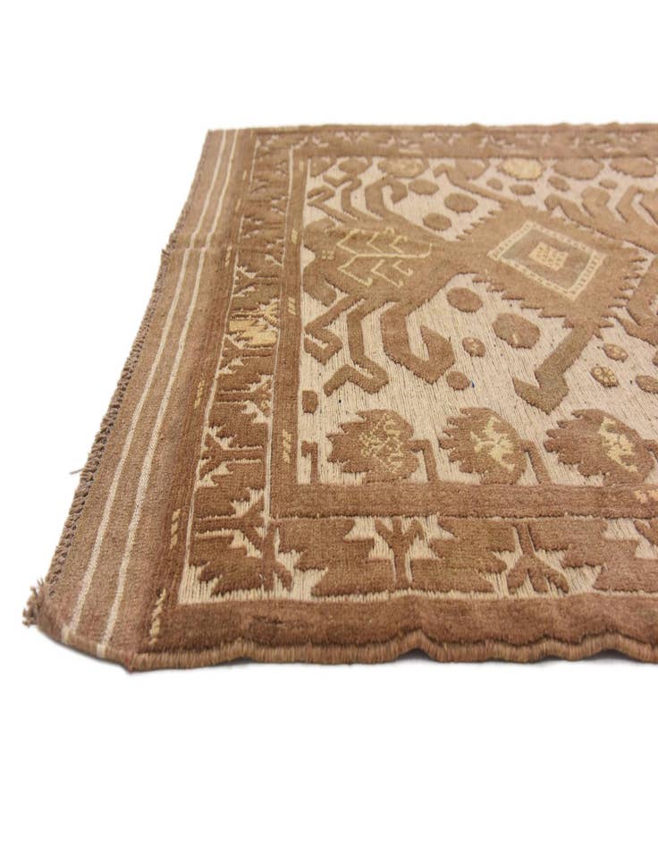 Detail image of  4' 3 x 6' 4  Hand Woven Sumak Wool Rug