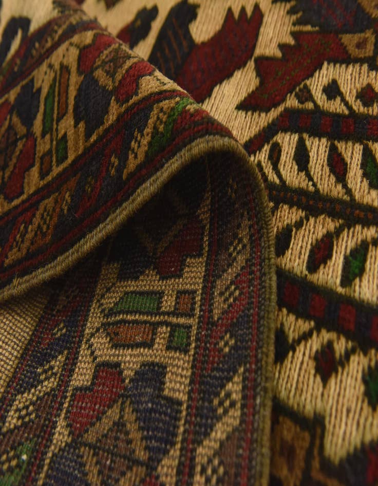 Detail image of  3' 2 x 4' 9  Hand Knotted Sumak Wool Rug