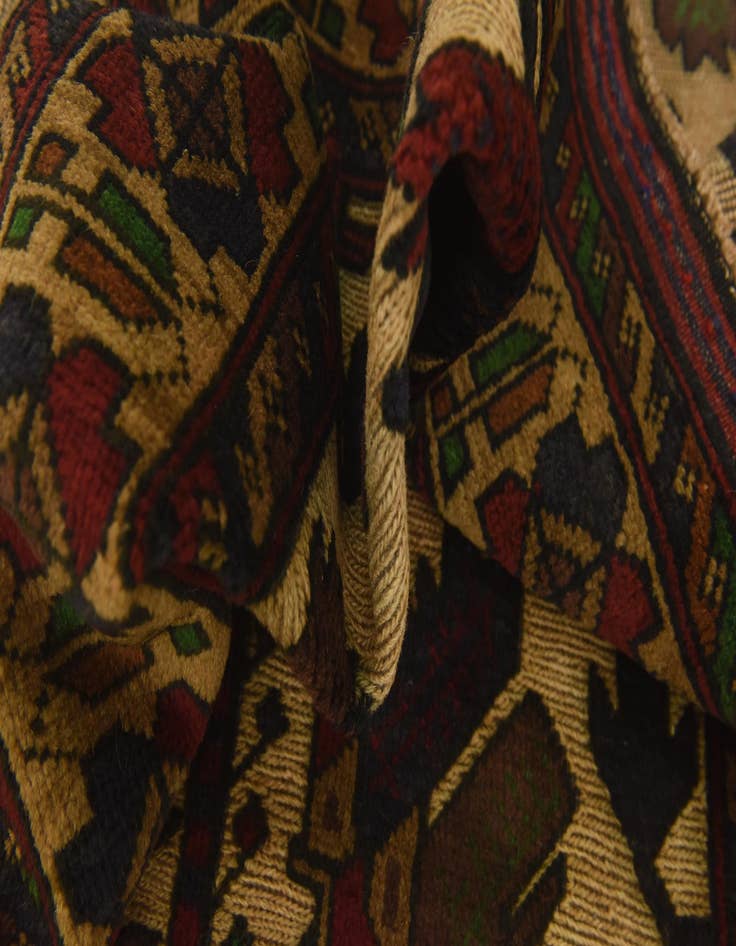 Detail image of  3' 2 x 4' 9  Hand Knotted Sumak Wool Rug