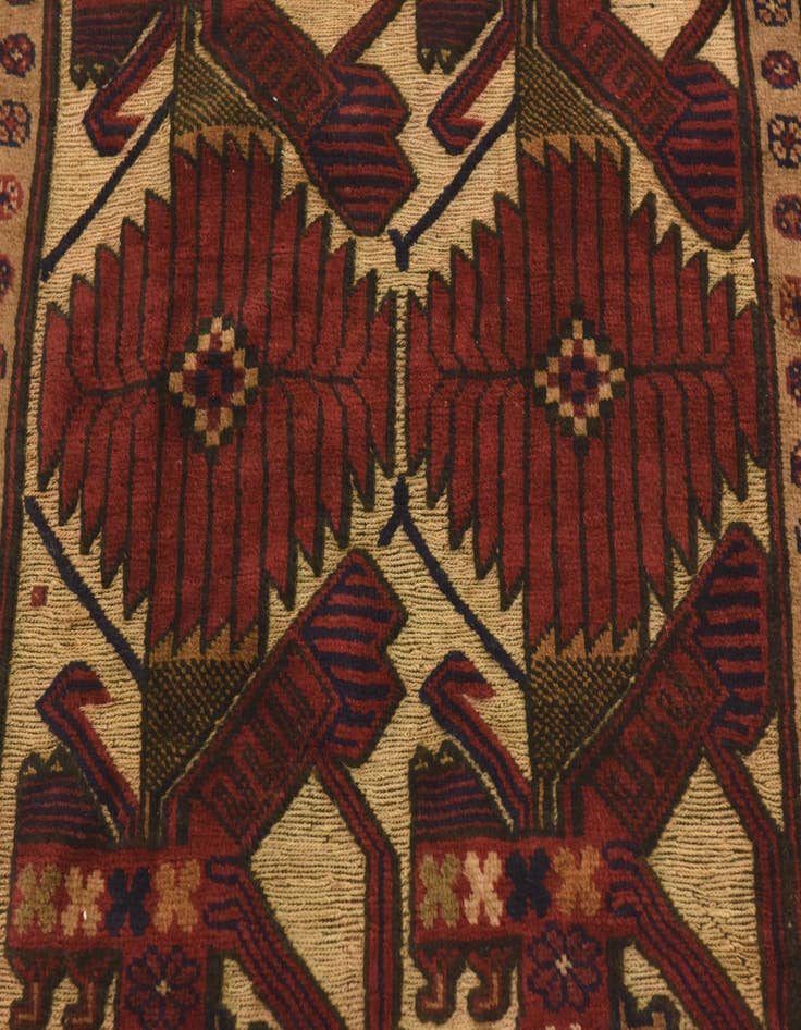 Detail image of  3' 10 x 6'  Hand Knotted Sumak Wool Rug