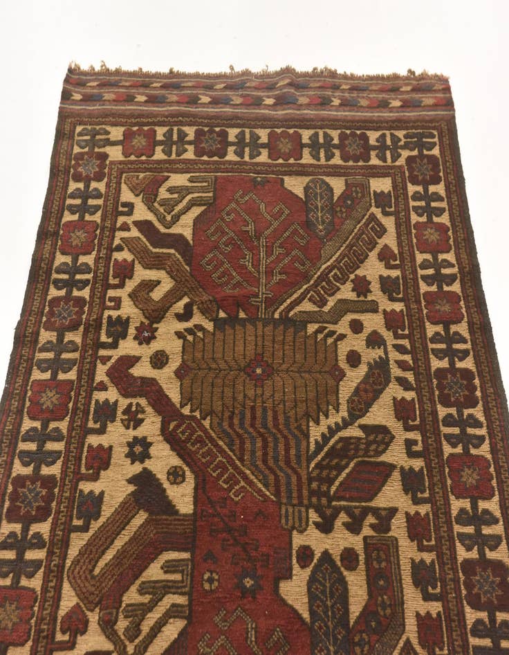 Detail image of  3' 11 x 6' 4  Hand Knotted Sumak Wool Rug