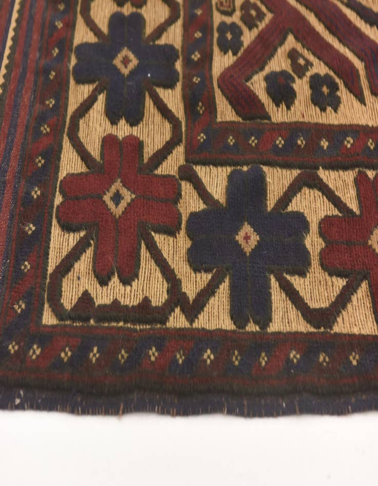 Detail image of  4' 2 x 6' 3  Hand Knotted Sumak Wool Rug