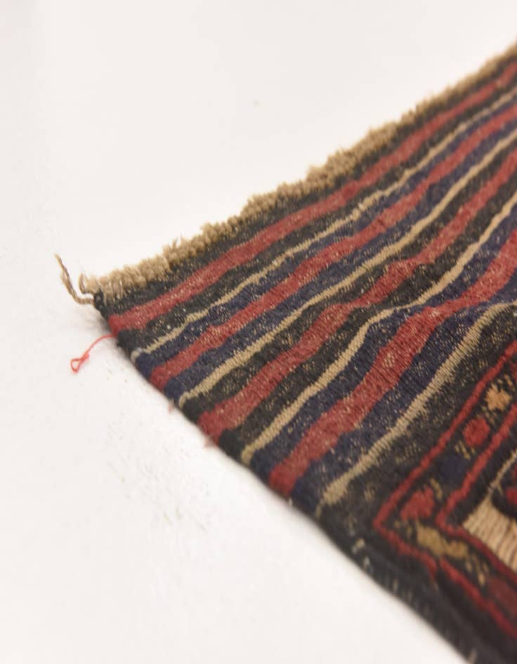 Detail image of  4' 4 x 6' 4  Hand Knotted Sumak Wool Rug