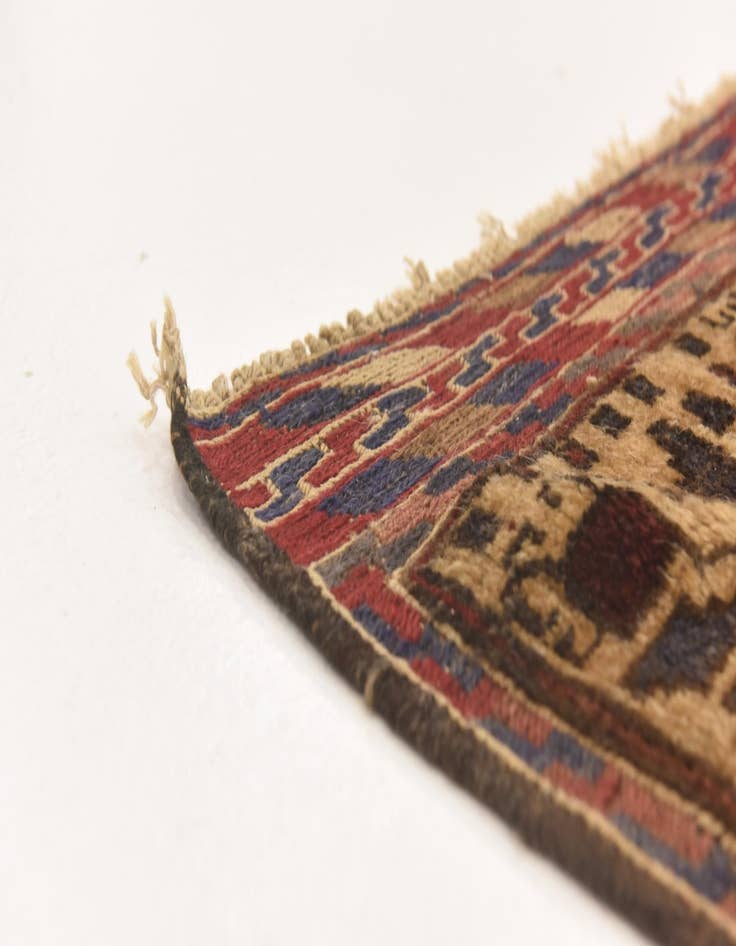 Detail image of  4' 3 x 6' 6  Hand Knotted Sumak Wool Rug