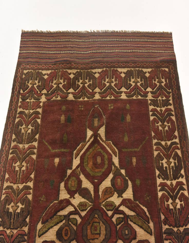 Detail image of  4' x 6' 6  Hand Knotted Sumak Wool Rug