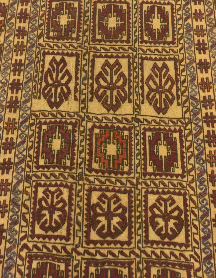 Detail image of  3' 11 x 6' 9  Hand Knotted Sumak Wool Rug