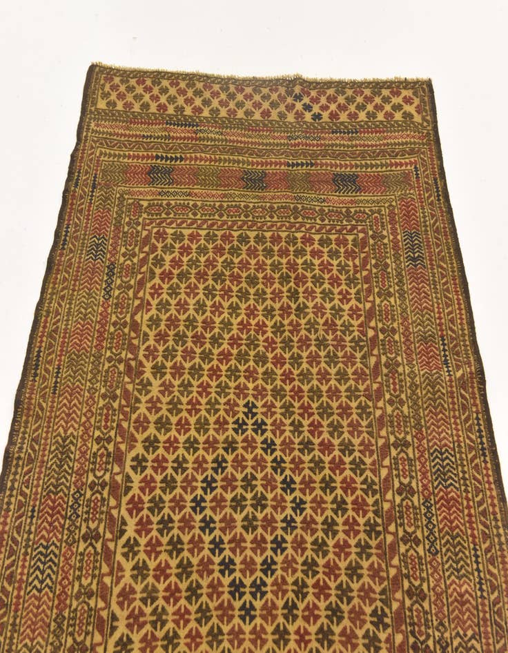 Detail image of  3' 11 x 6' 7  Hand Knotted Sumak Wool Rug