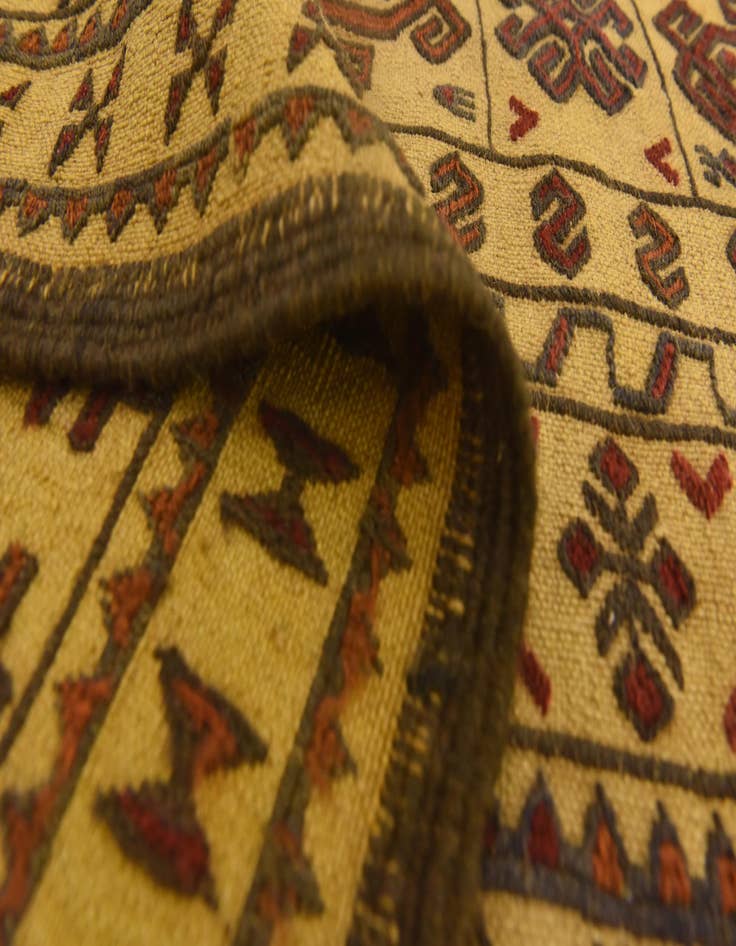 Detail image of  4' x 6' 1  Hand Knotted Sumak Wool Rug