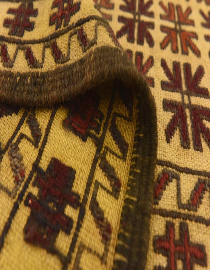 Detail image of  4' x 6' 1  Hand Knotted Sumak Wool Rug