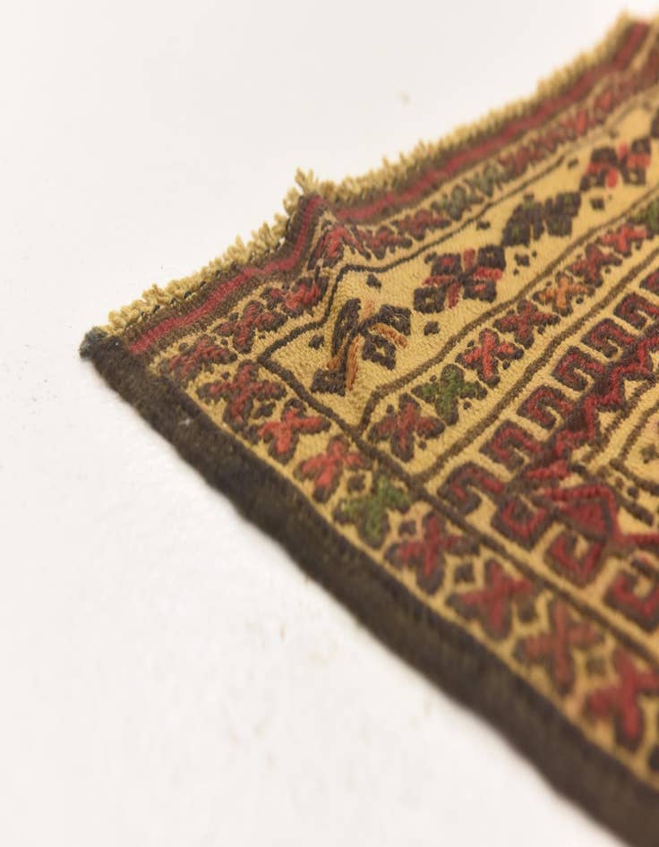 Detail image of  4' 1 x 6' 4  Hand Knotted Sumak Wool Rug