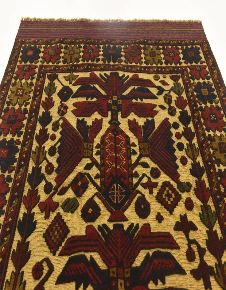 Detail image of  4' 1 x 6' 4  Hand Knotted Sumak Wool Rug