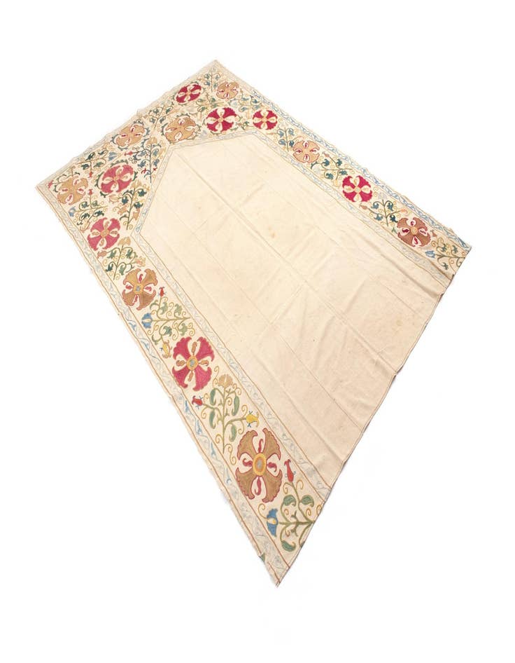 Detail image of  5' 3 x 7' 7 Suzani Rug