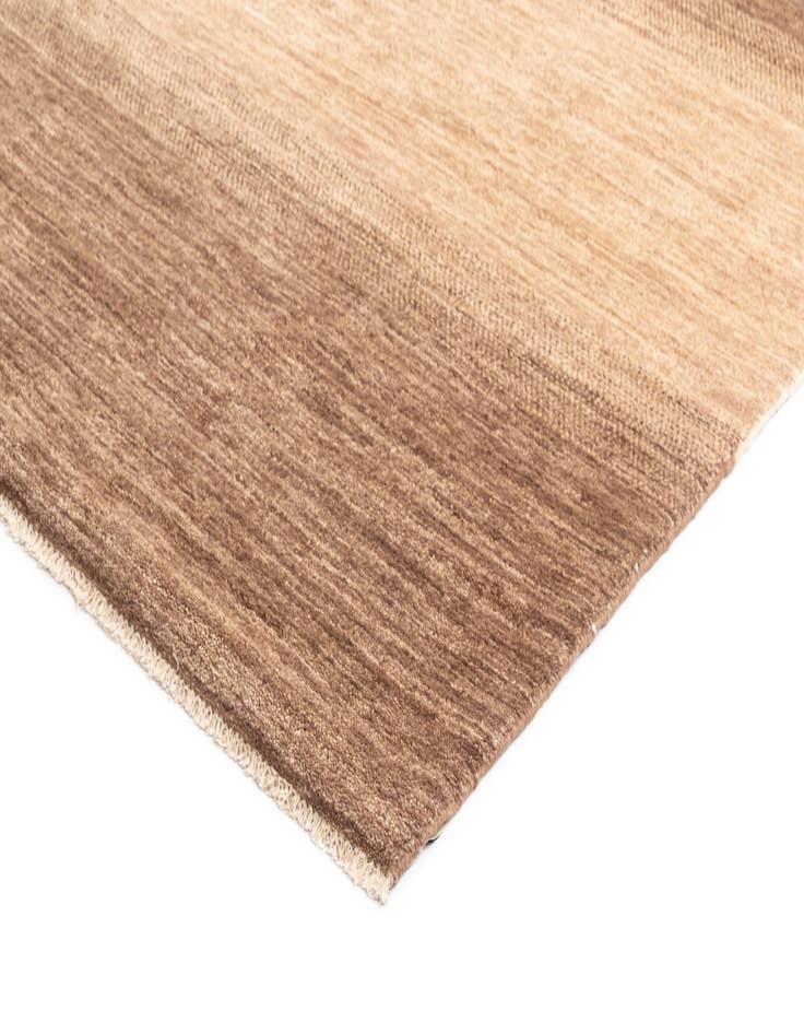 Detail image of  6' 5 x 8' 9 Tabiibaft Wool Rug