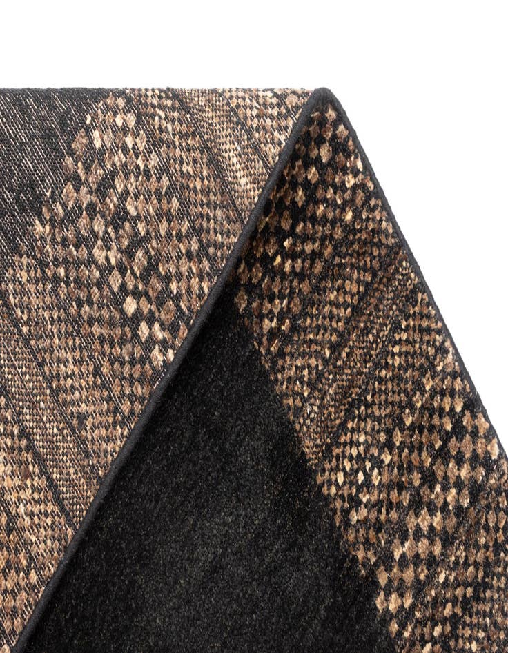 Detail image of  4' 6 x 6' 1 Tabiibaft Wool Rug