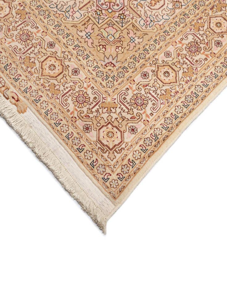 Detail image of  6' 8 x 10' 10 Tabriz Rug