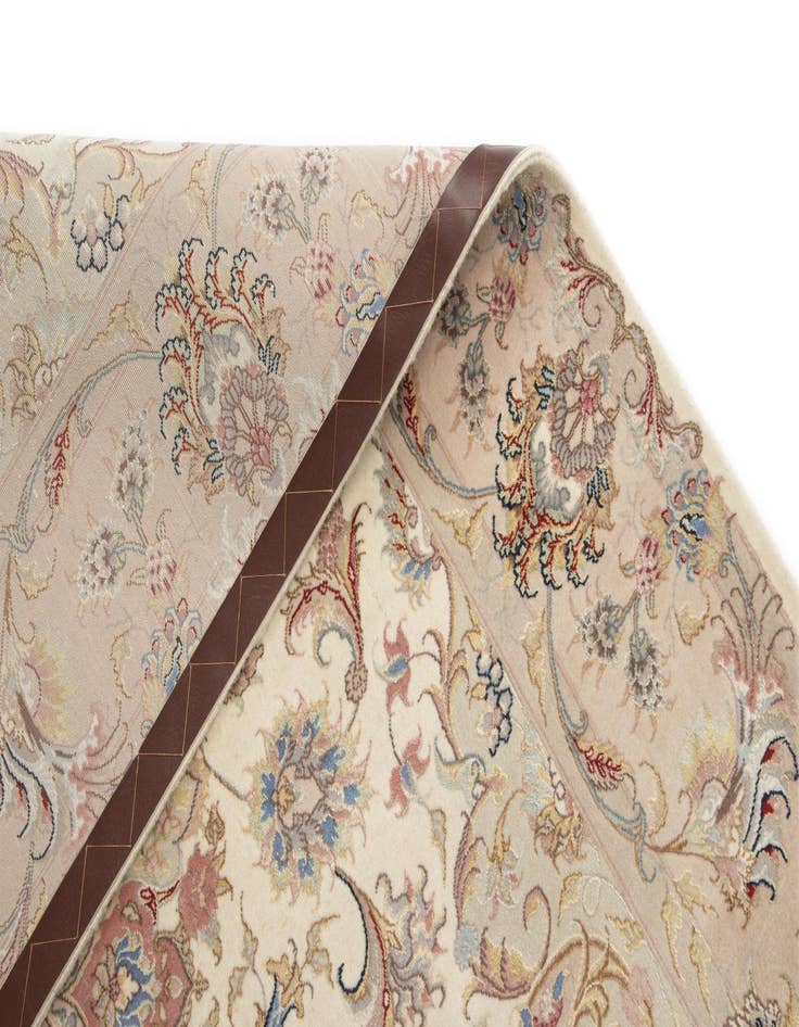 Detail image of  5' 1 x 6' 11 Tabriz Rug